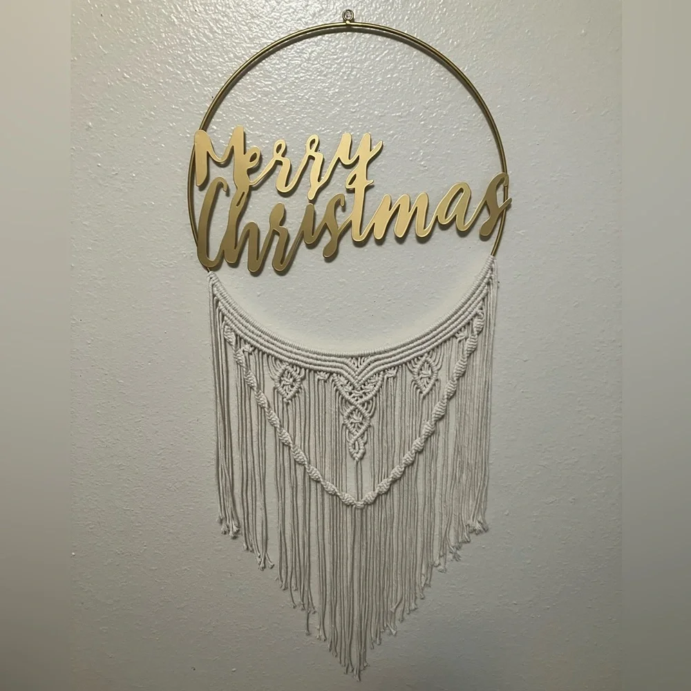 Macrame Merry Christmas wreath